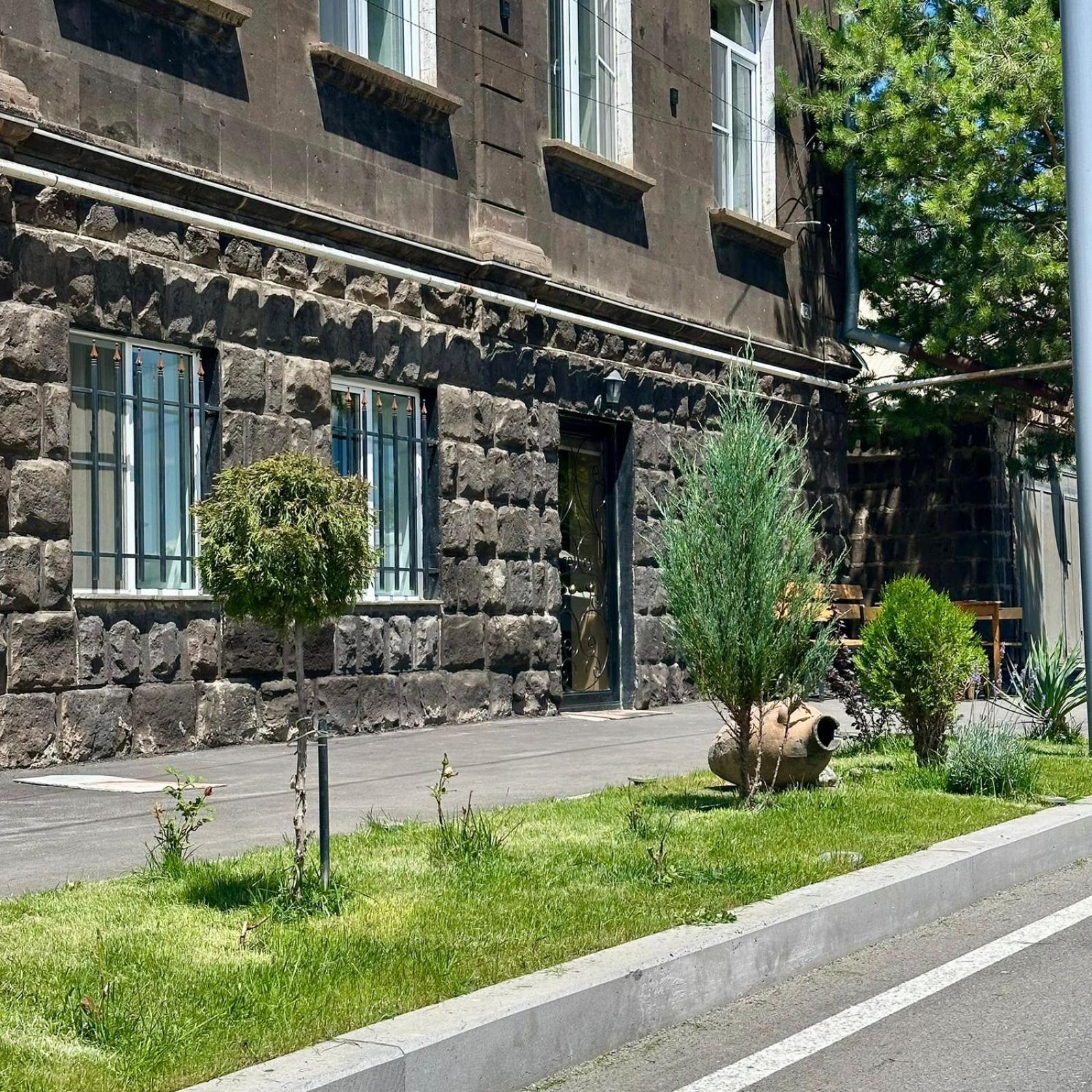Eco House Lägenhet Gjumri Exteriör bild
